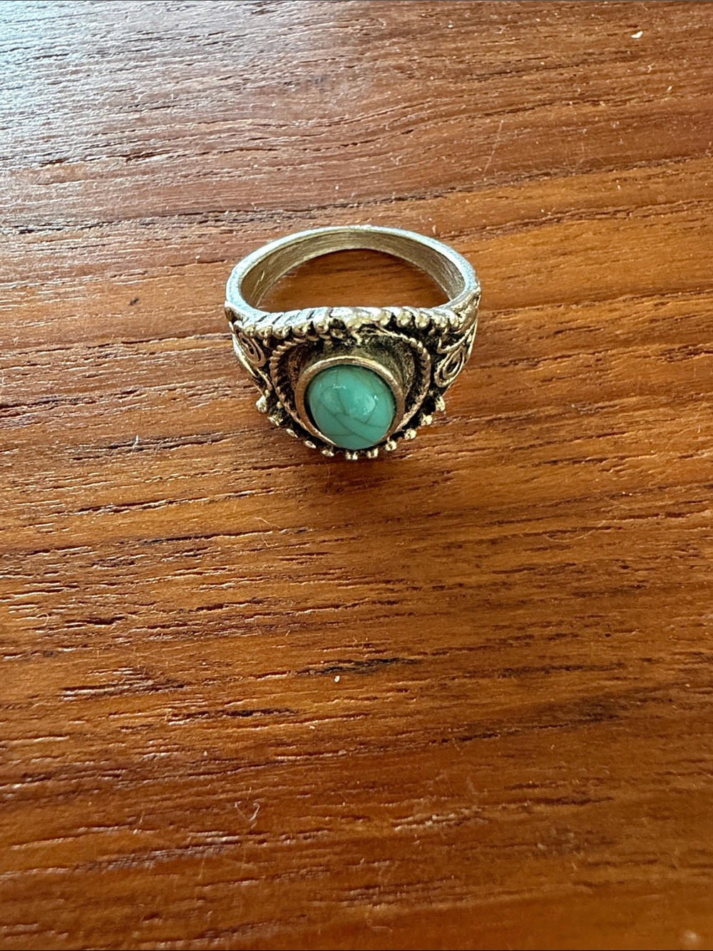 Vintage-Inspired Turquoise Stone Women's Ring